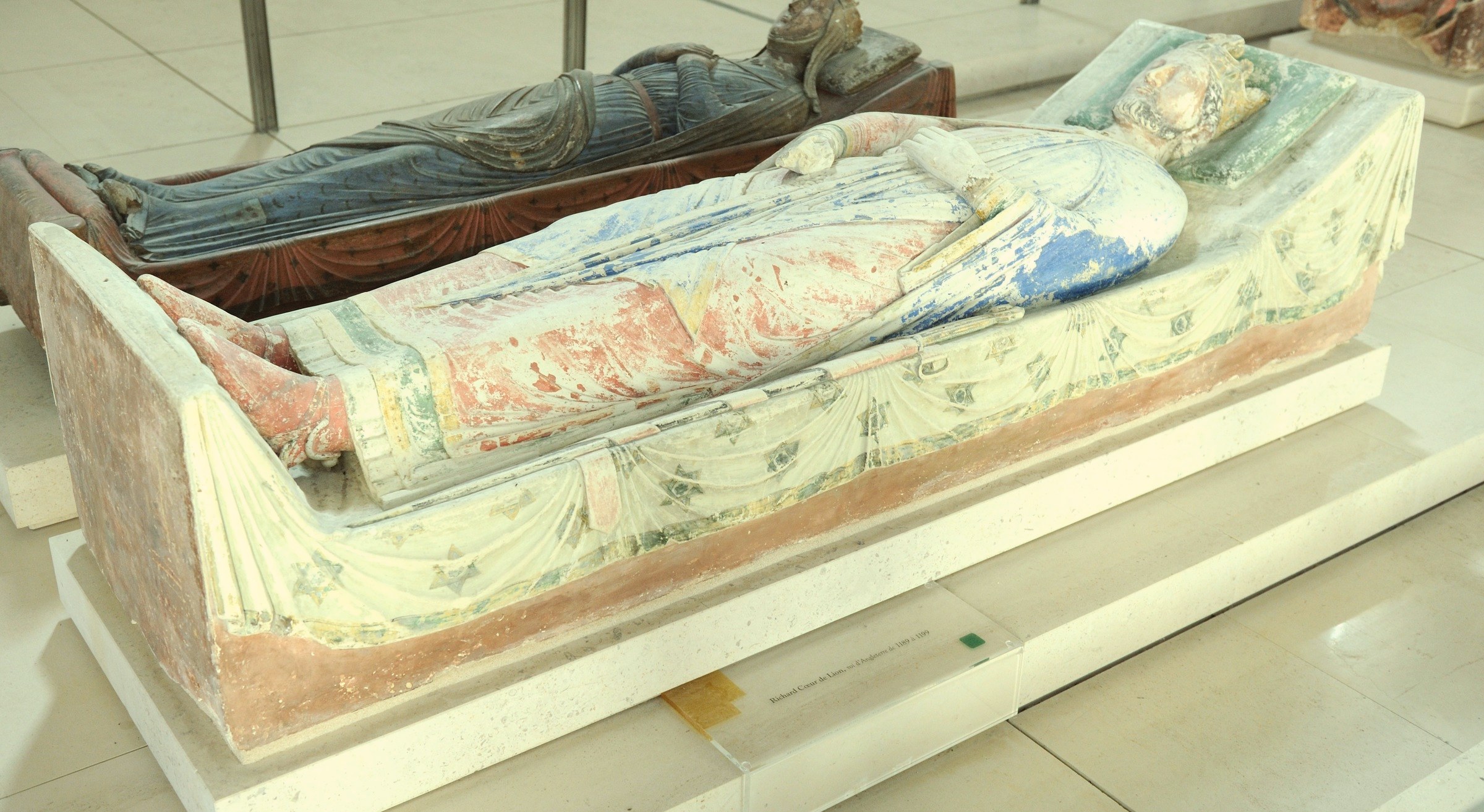 Los yacentes de los Plantagenet en la Abadía de Fontevraud.
