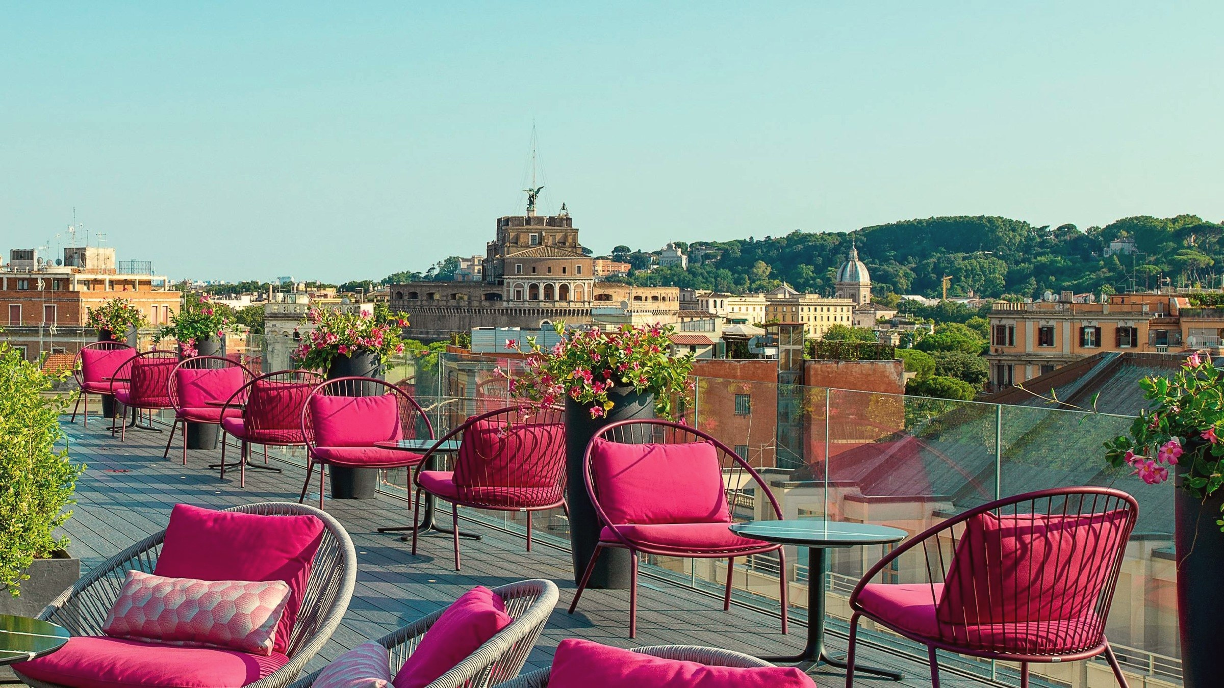 El sky lounge sobre los tejados de Roma